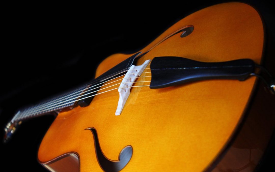 Archtop 17′